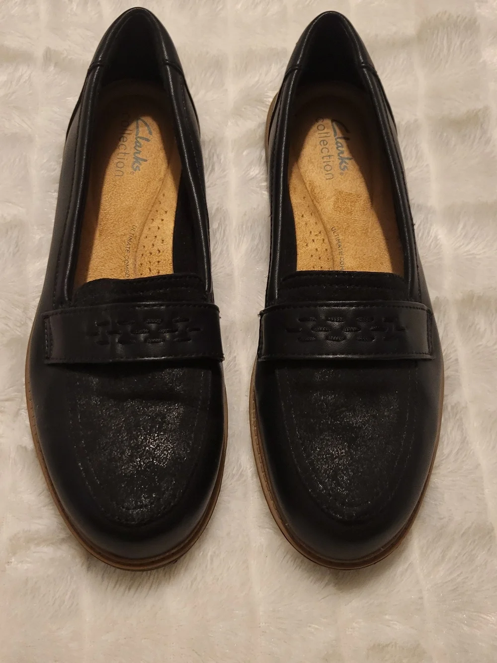 Clarks Black Leather Slip-On Loafers/Flats